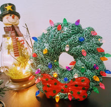 Load image into Gallery viewer, Wreath with Lights
